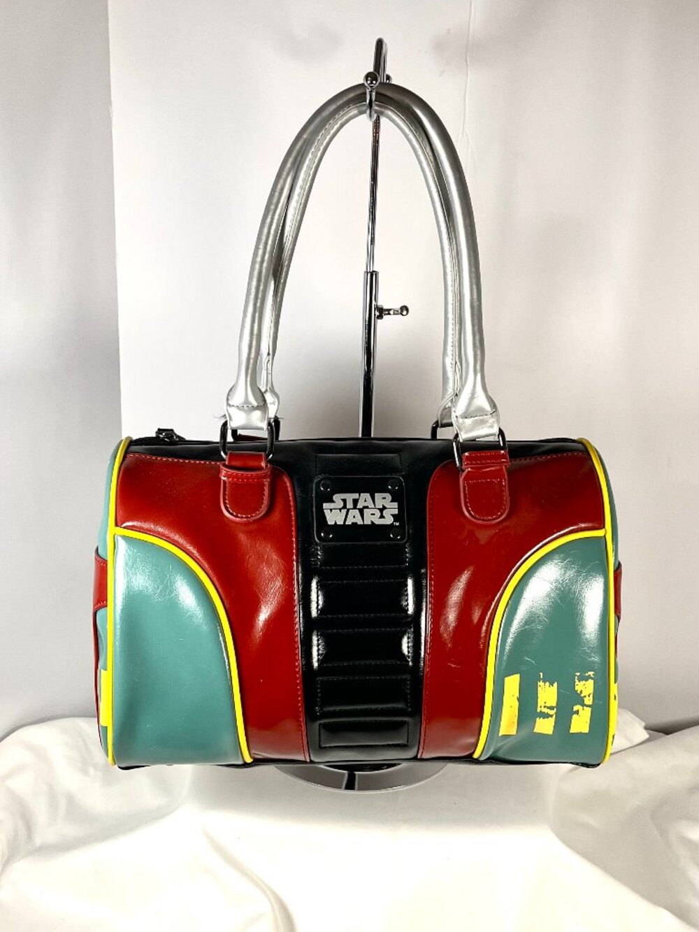 NWOT Star Wars Boba Fett Armor Duffel Bag – Lucasfilm Disney Exclusive